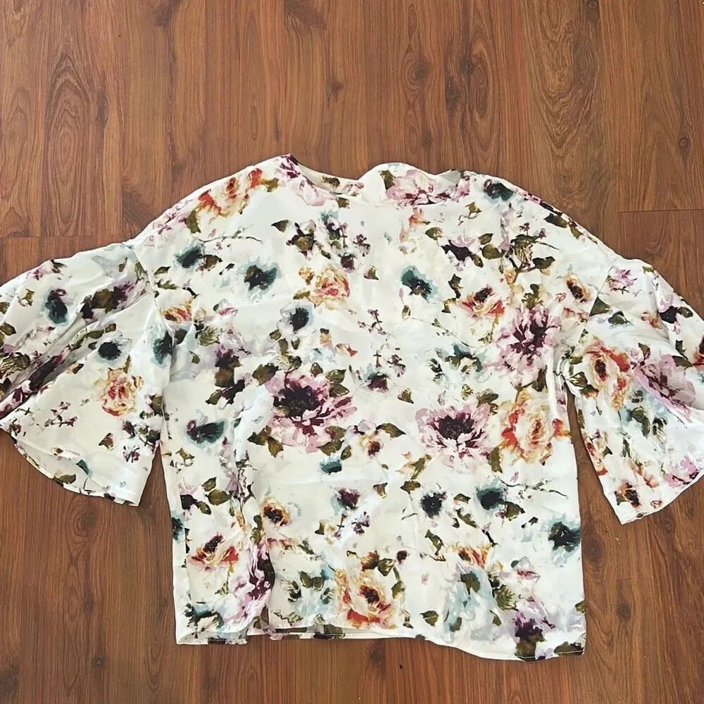 Catherine Catherine MALANDRINO floral butterfly sleeve blouse size XS